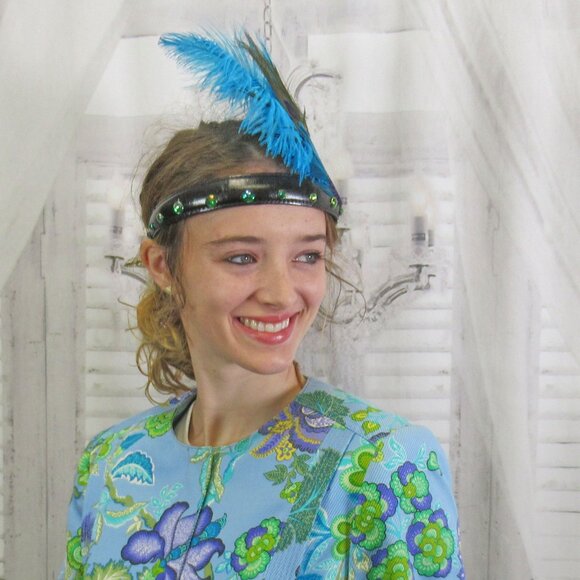 Deco inspired headband, 20s Flapper style, Peacock, blue, teal feathers on black - Picture 11 of 12